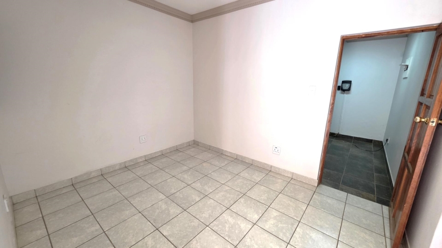 4 Bedroom Property for Sale in Ifafi North West